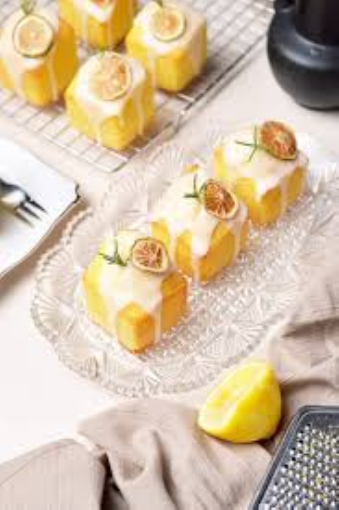 SUPA MINI LEMON BLOC CAKE
